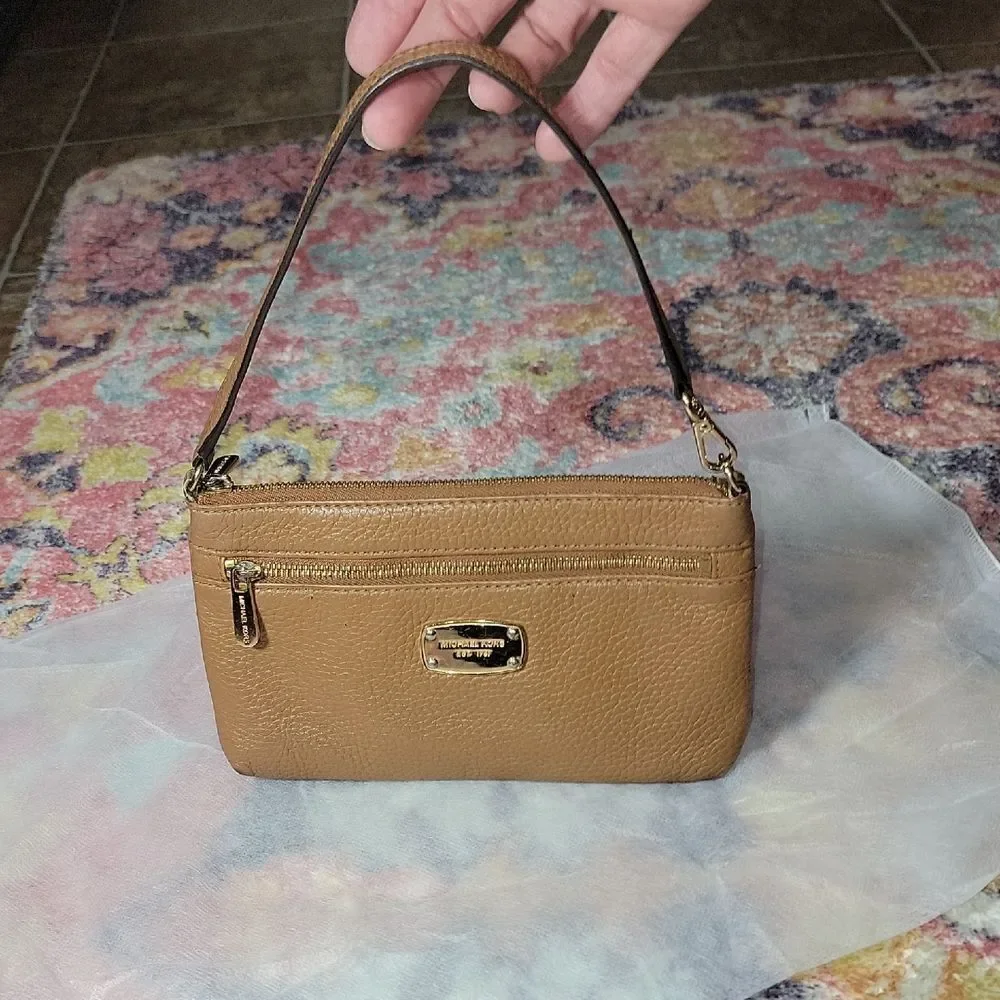 Michael Kors Large Jet Set Acorn Pebbled Leather Wallet Wristlet w Gold Hardware